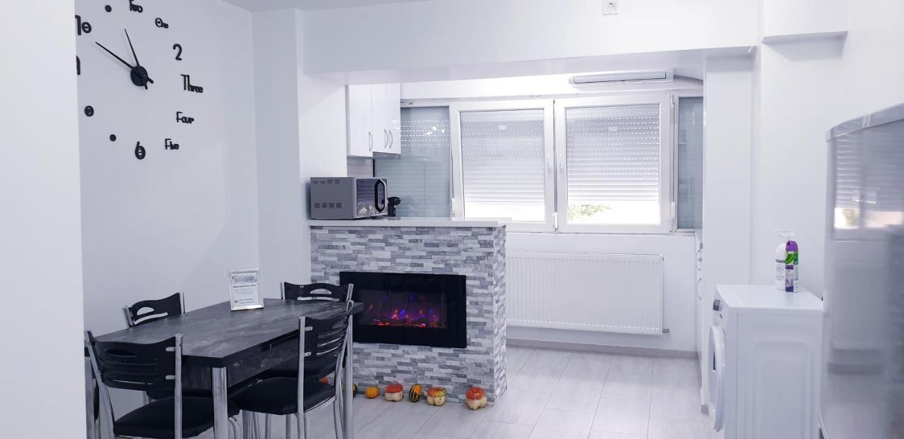 White Apartament, 브러일라 외부 사진