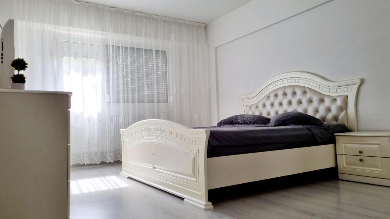 White Apartament, 브러일라 외부 사진